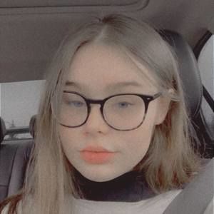 Meet your Posher, Jennessa